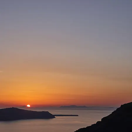 Nautilus Villa Firostefani