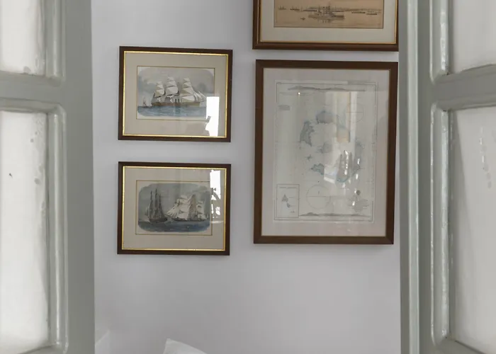 Nautilus Vila Firostefani