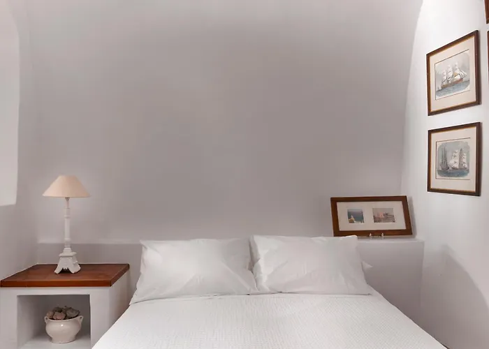 Nautilus ヴィラ フィロステファニ